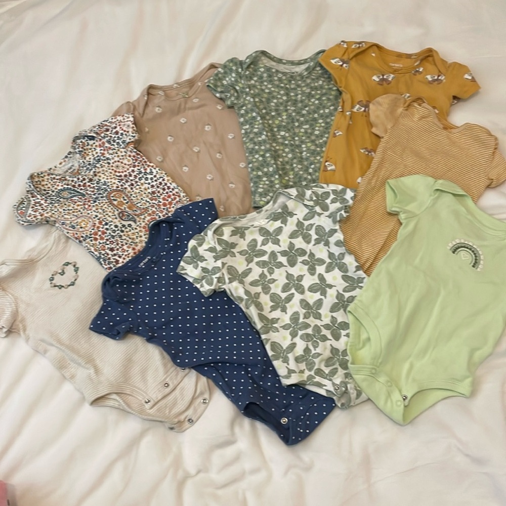 Baby Girl bodysuit. Size 12 months